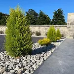 Turisticos El Rinconin * リャネス